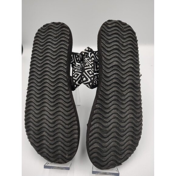 Sole Mates Womens Black & White Adjustable Strap Sandals Size 8 Tribal Pattern L - Picture 4 of 4